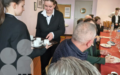 CAP SAPVER au service du déjeuner