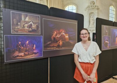 Julie devant "La Mort de Cléopatre,